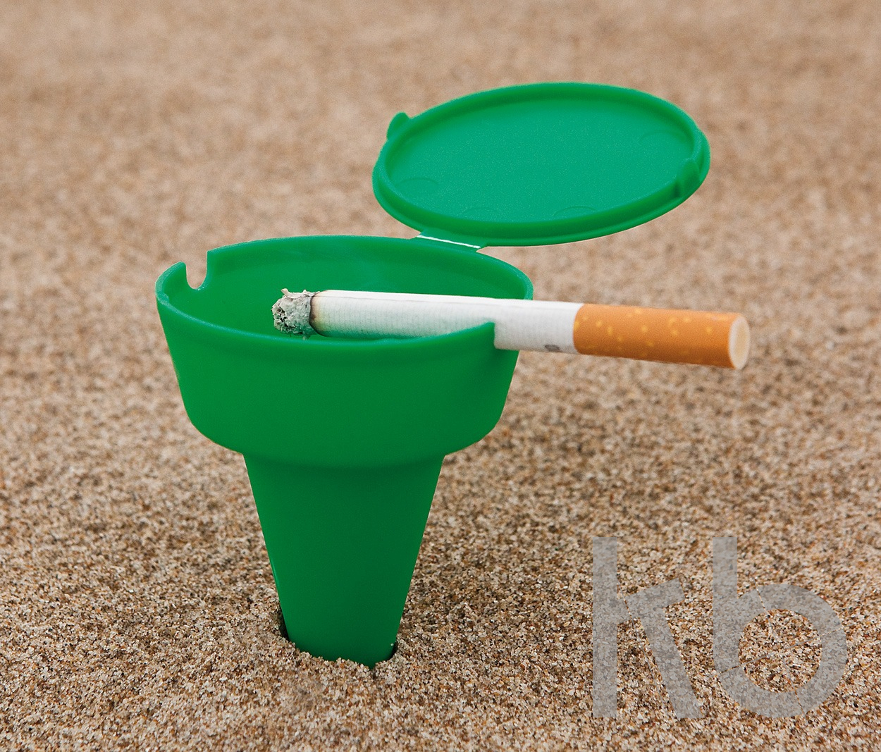 beach ashtray