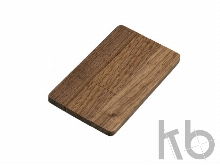 USB 2.0- флешка на 8 Гб в виде деревянной карточки с выдвижным механизмом
