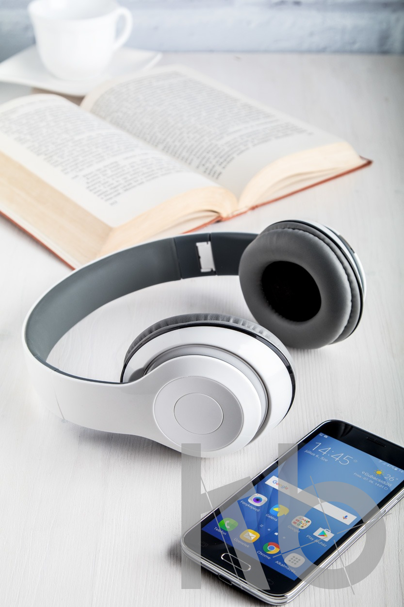 bluetooth headphones 