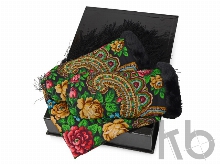 Подарочный набор: Павлопосадский платок, рукавицы