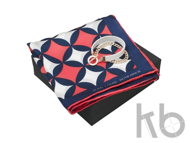 Набор: шелковый платок, браслет