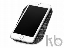 Коврик на торпеду автомобиля «Фиксатор»