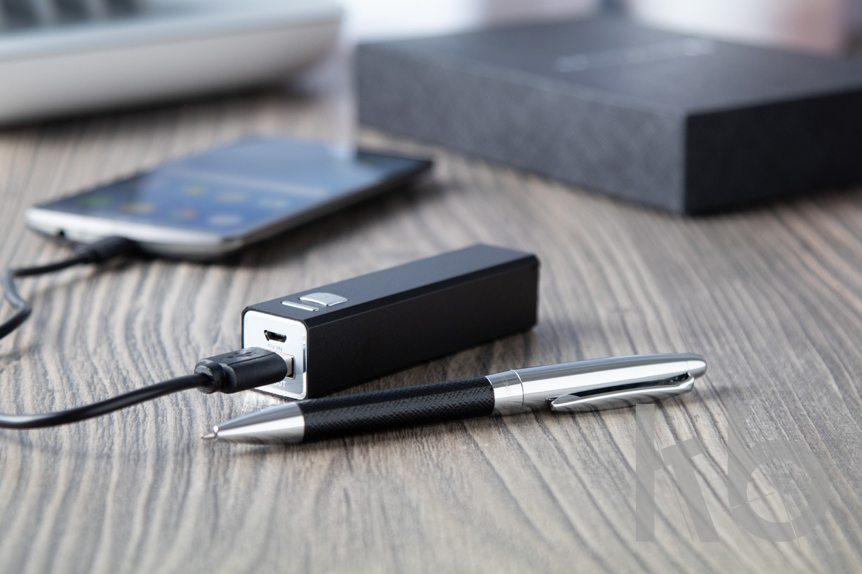 Набор: портативное зарядное устройство, 2200 mAh, шариковая ручка