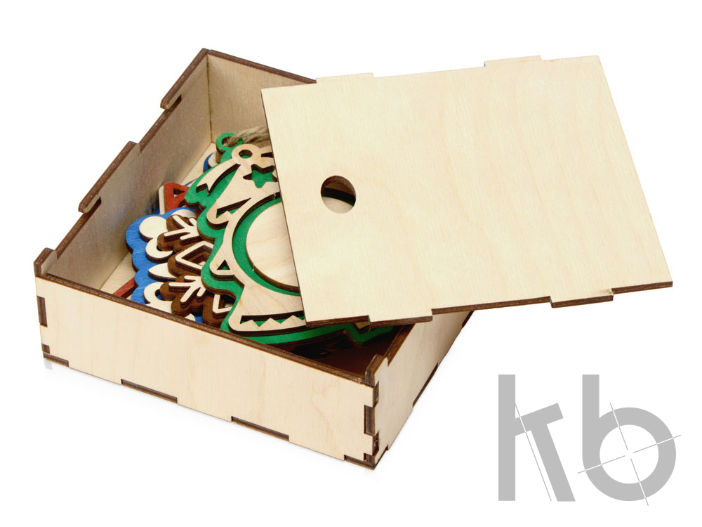 Набор с новогодними подвесками