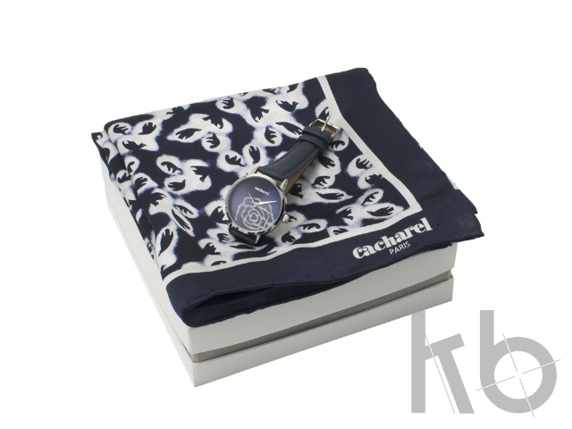 Подарочный набор: часы наручные женские, шелковый платок