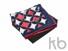 Набор: шелковый платок, колье