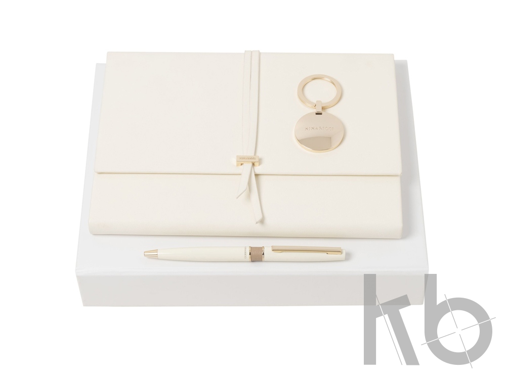 Подарочный набор: блокнот А5, брелок, ручка шариковая