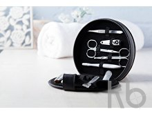 round manicure set