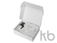 Подарочный набор «Tasty hygge» с пледом, термокружкой и миндалем в шоколадной глазури