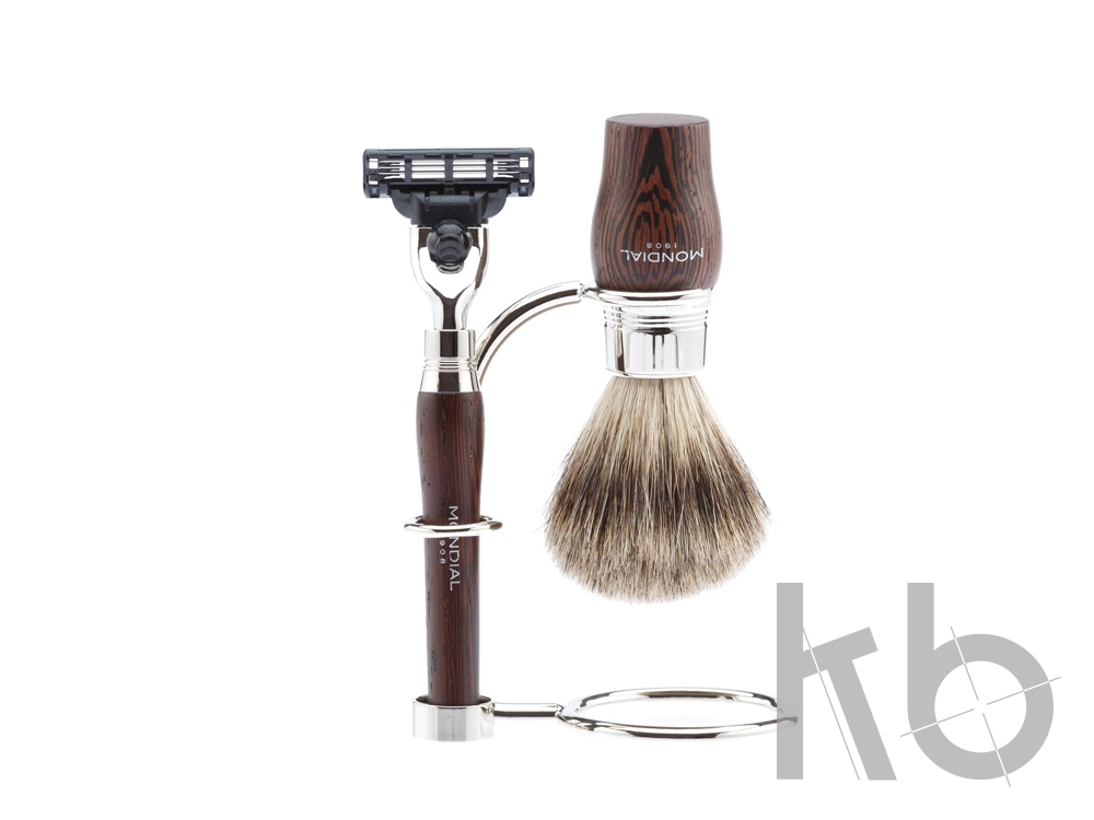 Бритвенный набор: станок MACH3, помазок, подставка
