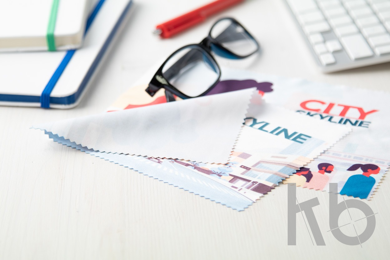glasses cloth