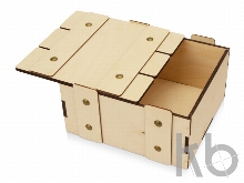 Деревянная подарочная коробка с крышкой «Ларчик»