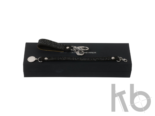 Набор: брелок, браслет