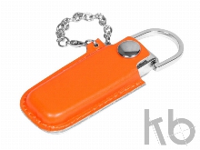 USB 2.0- флешка на 32 Гб в массивном корпусе с кожаным чехлом