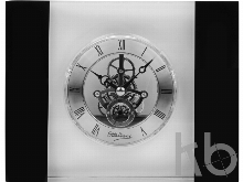 Часы настольные