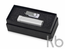 Подарочный набор Flashbank с флешкой и зарядным устройством