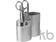 Aluminium case with manicure set