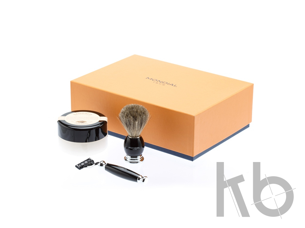 Бритвенный набор: станок MACH3, помазок, крем для бритья Sandalo