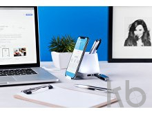 pen holder with USB hub