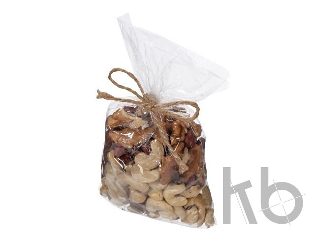 Смесь орехов из фундука, кешью, арахиса и грецкого ореха