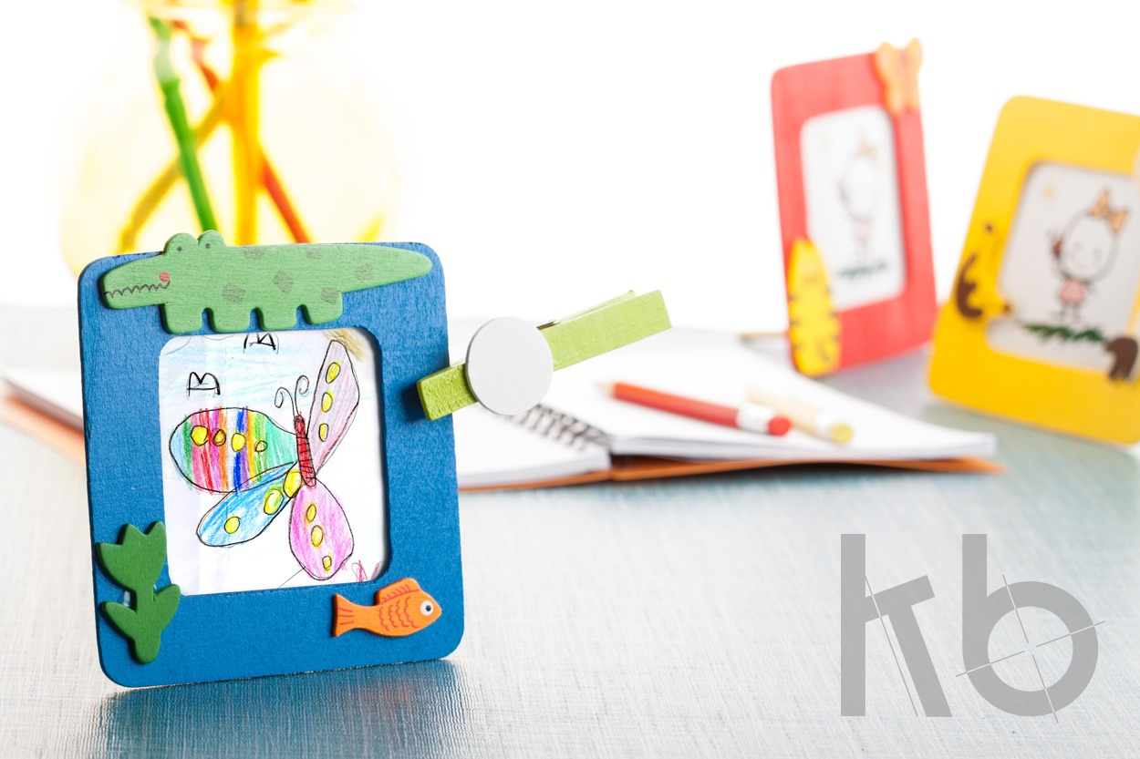 photo frame, crocodile