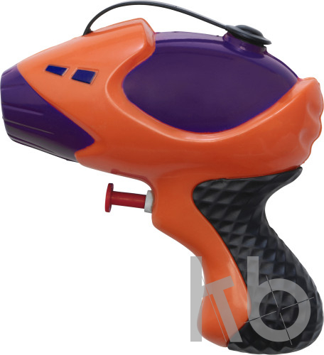 Plastic water gun