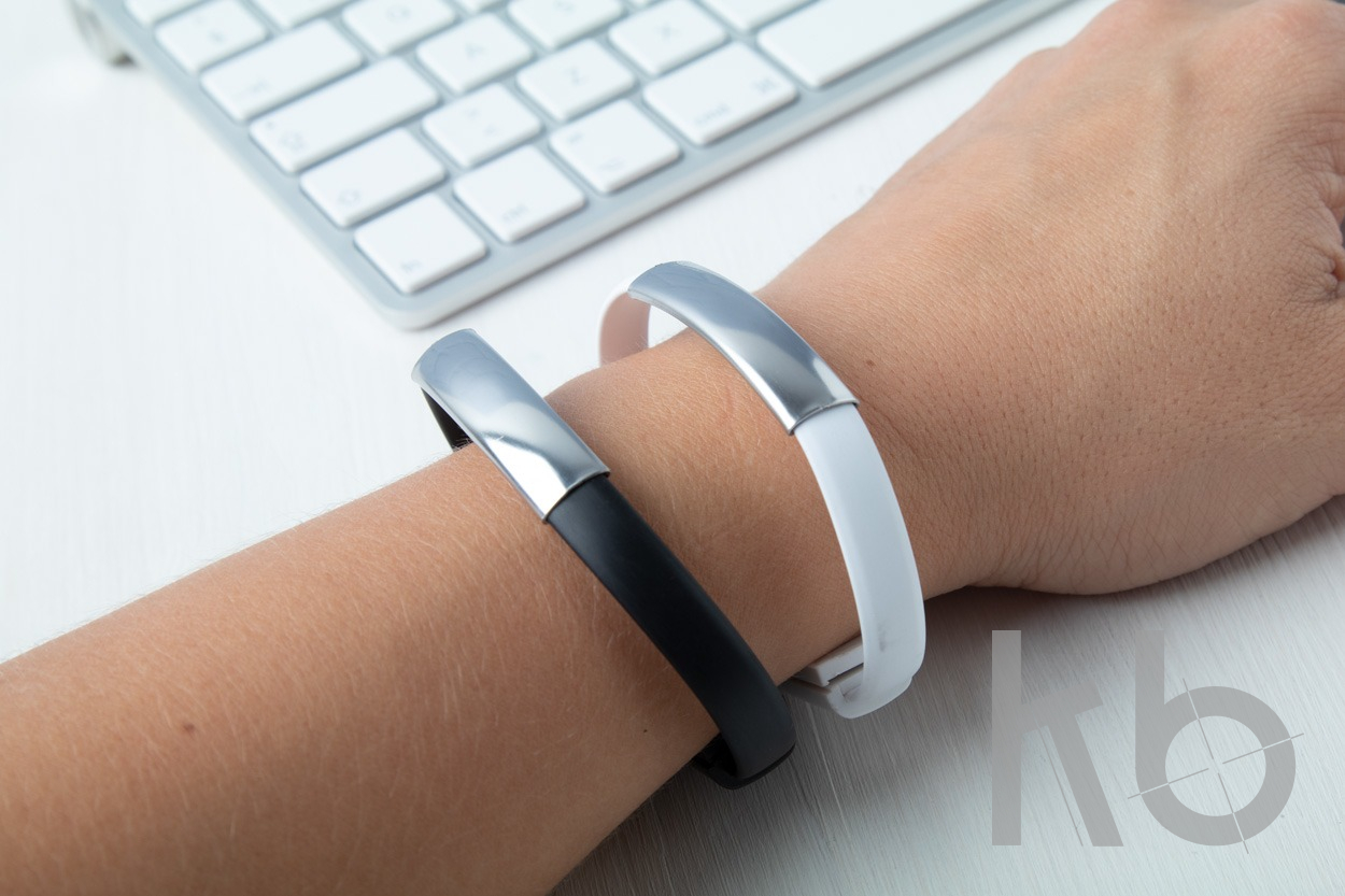 Браслет с зарядным кабелем micro USB 