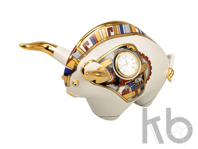 Скульптура «Бык- символ года» с часами