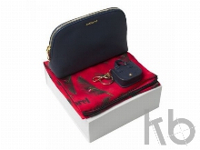 Подарочный набор: несессер, шелковый платок, брелок